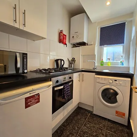Great Flat Close To Edgware Road London Exterior photo