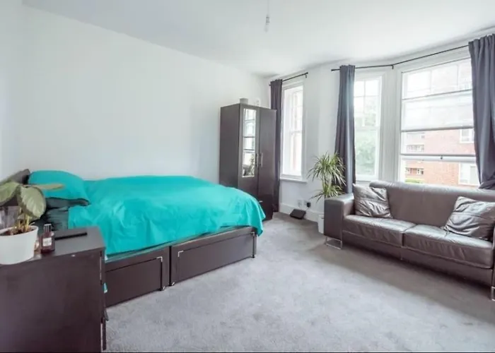 Great Flat Close To Edgware Road